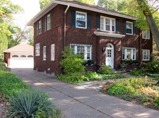 217 Forest Rd, Davenport, IA 52803