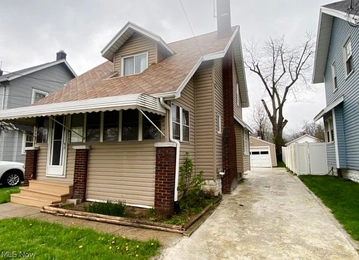 1st image of 1149 Brown St