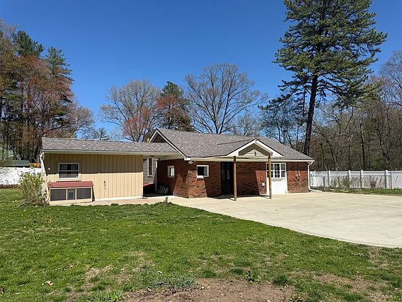 2nd image of 288 Buck Pond Rd