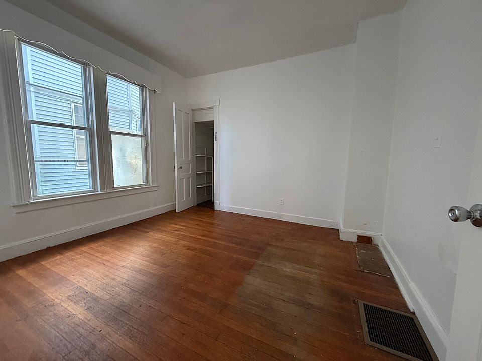 1st image of 237 Willow St #1A