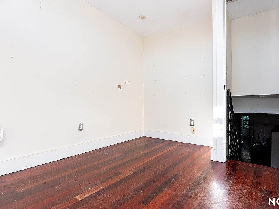 1st image of 187 Stockholm St APT 3R