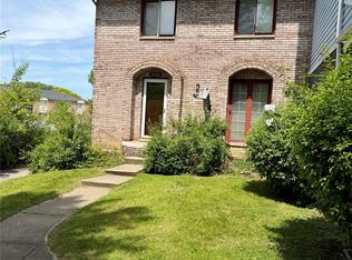3428 River Birch Dr, Flint, MI 48532