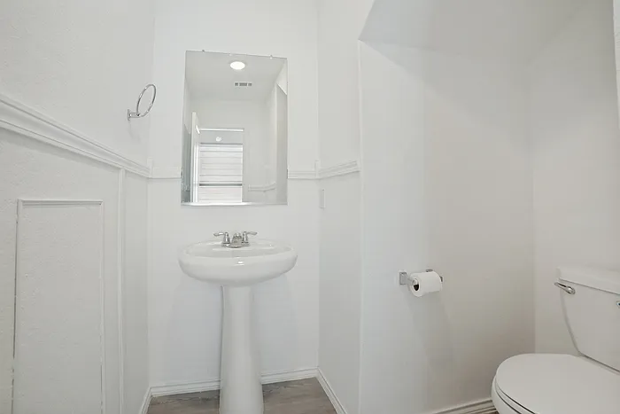 7631 Parish Pl — Photo 6
