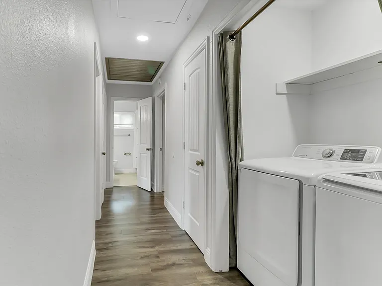 623 Greenleaf Dr — Photo 11