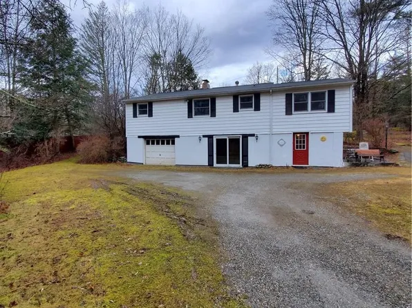 1 Barkit Kennel Road, Pleasant Valley, NY 12569