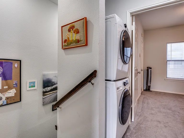 2728 Reagan St #202 — Photo 14