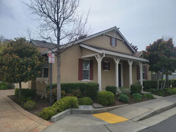 120 Soaring Hawk Ln, Sacramento, CA 95833