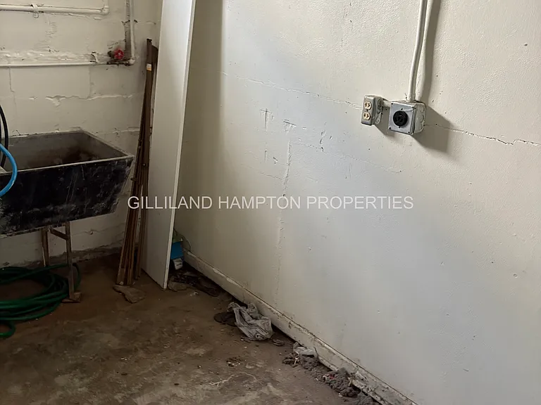612 NW 4th St — Photo 22