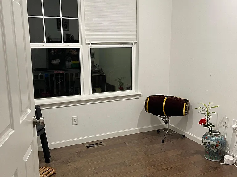 1564 Zestar Dr — Photo 18