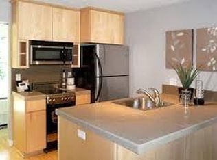 722 NW 24th Ave APT 204, Portland, OR 97210