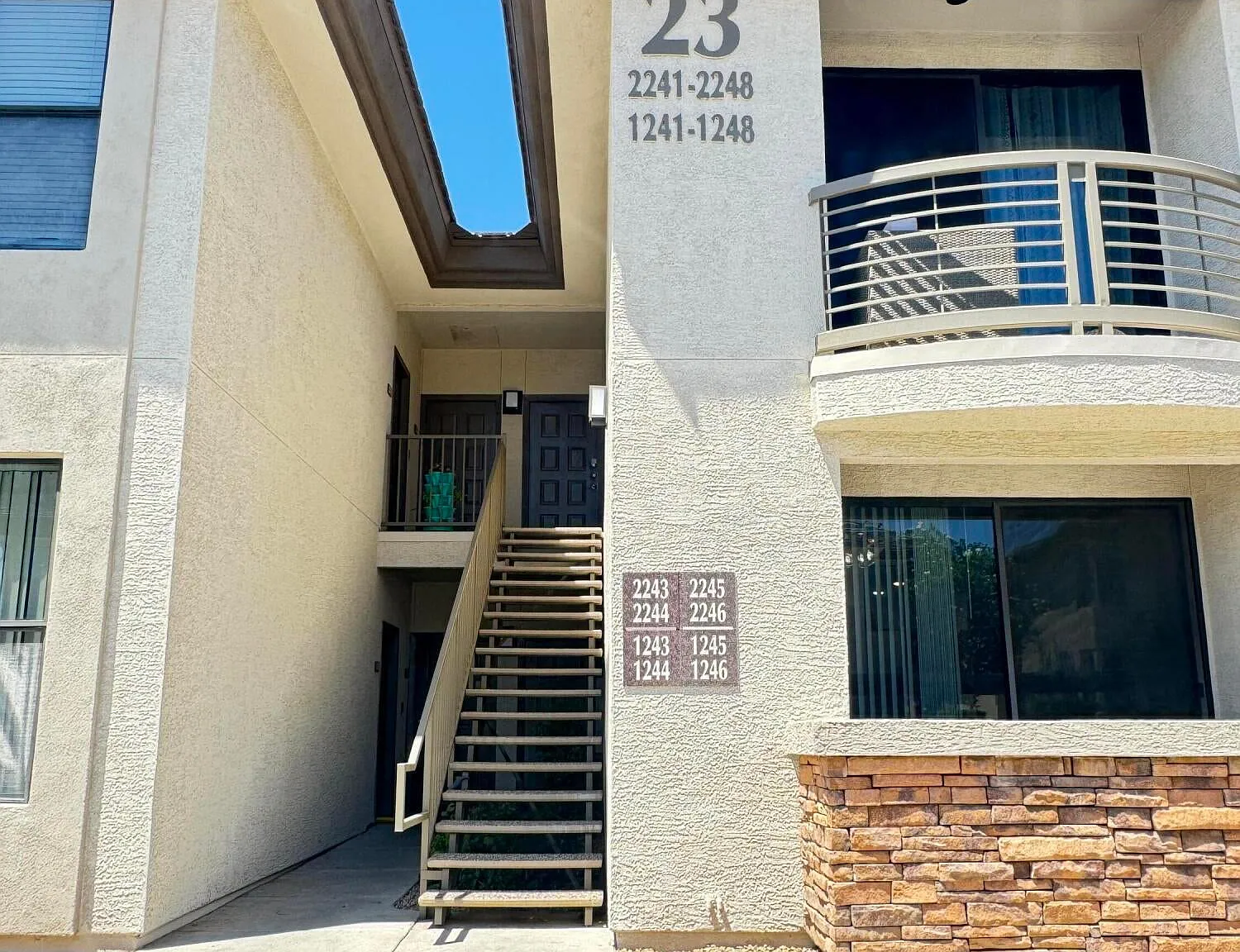 1 bed, 752 sqft, $1,700 — Photo 3