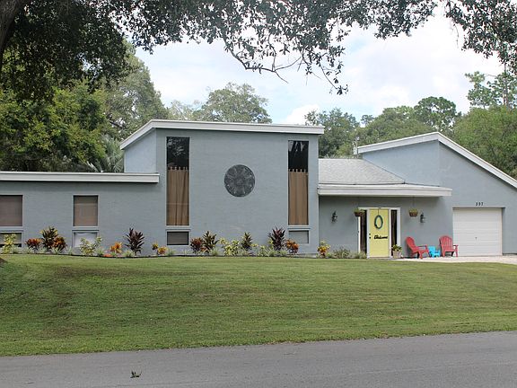 2nd image of 597 E Oakwood Ave