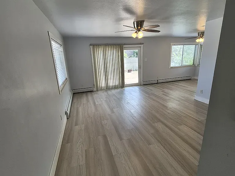 1318 Virginia St — Photo 16