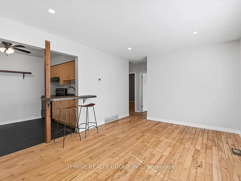 250 Greenwood Ave — Photo 4