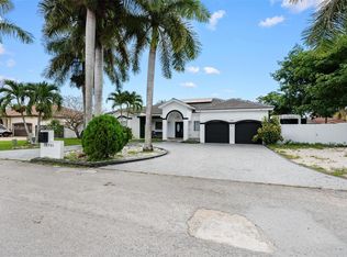 Mustang Ranches, Miami, FL 33177