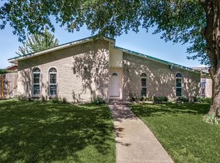 4018 Random Cir, Garland, TX 75043