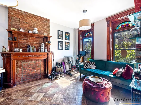 541 Decatur St, Brooklyn, NY 11233