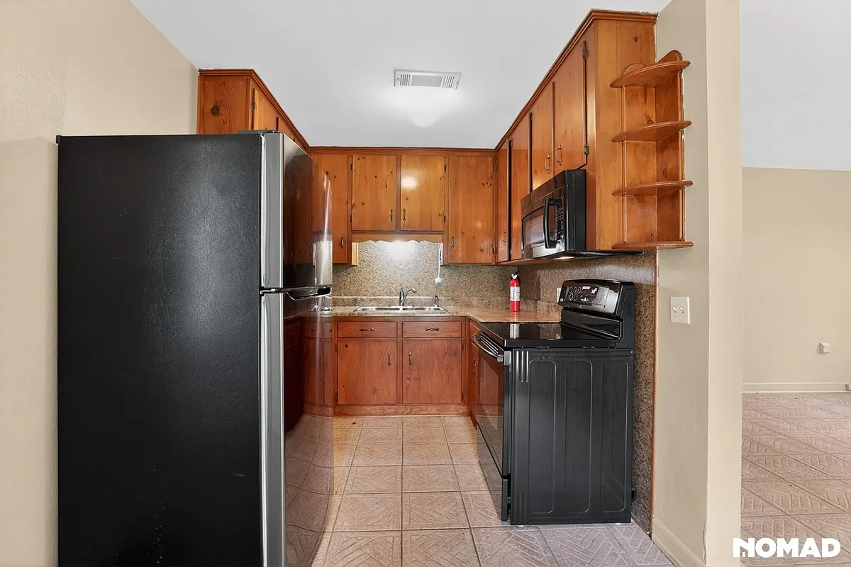 Building Photo - 203 Saint Regis Dr