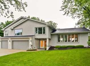 8 Buckingham Pl, Lincolnshire, IL