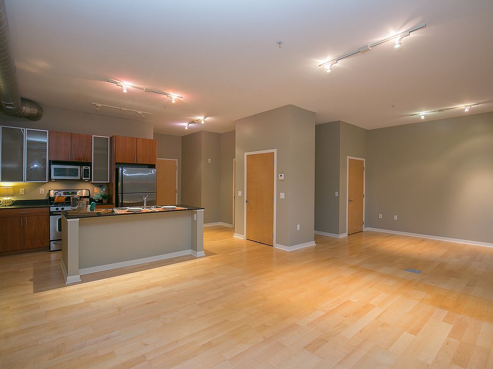 1st image of 2840 Bryant Ave S APT 104