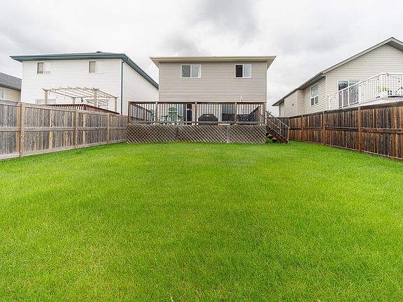 3rd image of 435 Foxboro Way