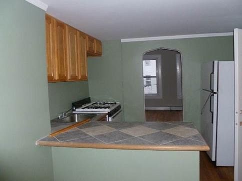 2nd image of 376 5th St