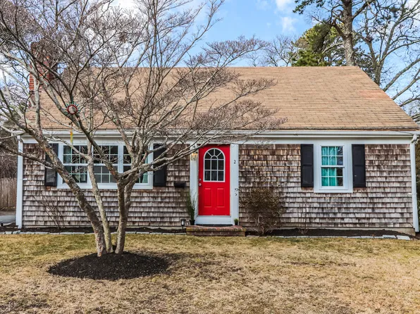 2 Constance Avenue, West Yarmouth, MA 02673