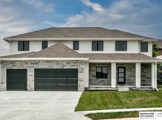 19258 Ruggles Cir, Elkhorn, NE 68022