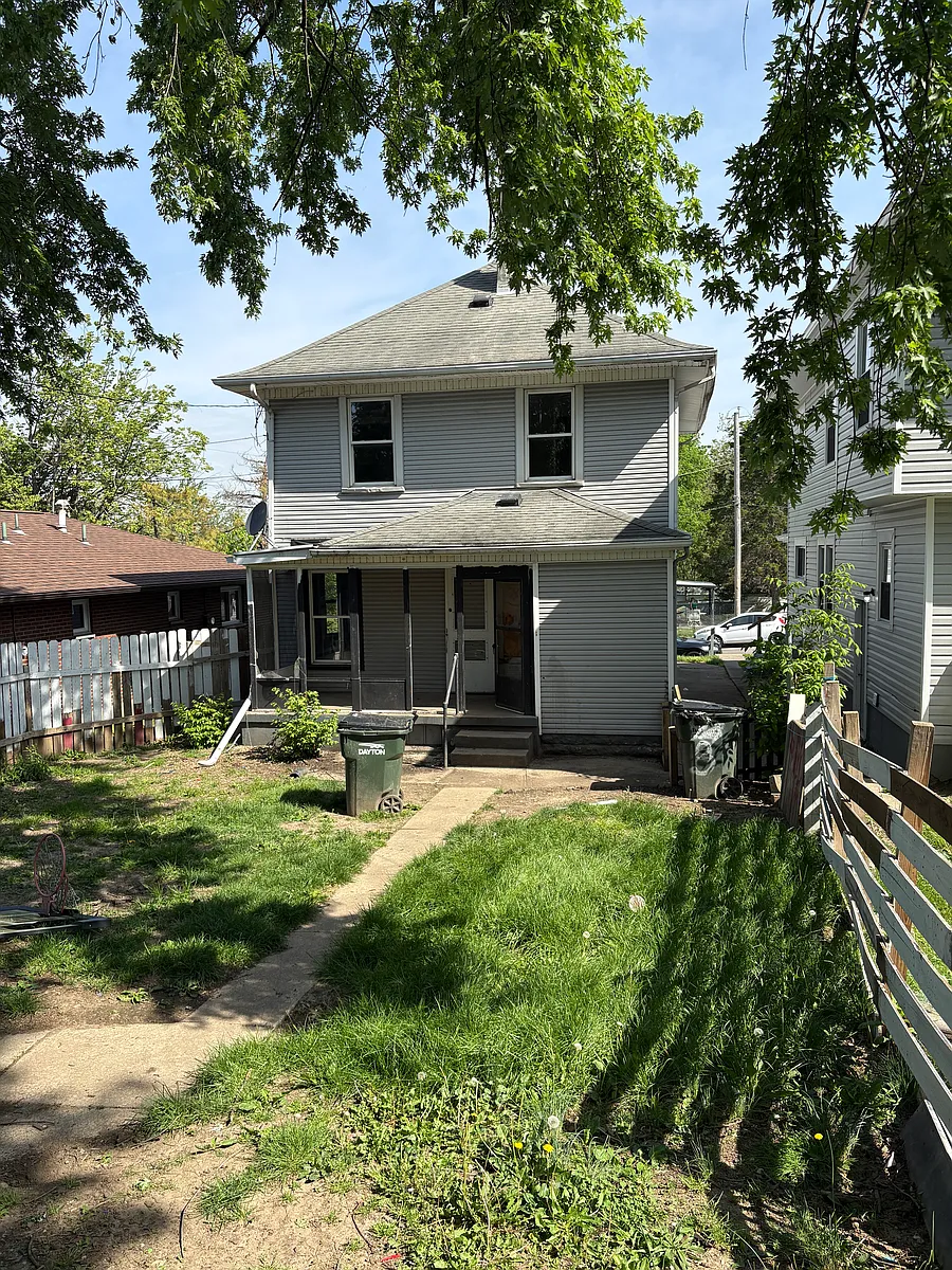 Building Photo - 404 Pleasant Ave