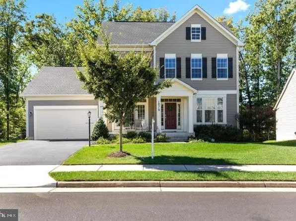 10319 Spring Iris Dr, Bristow, VA 20136