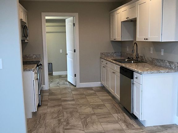 Dining area and Laundry room