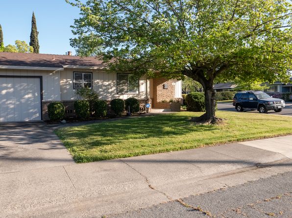 67 Rose Mead Cir