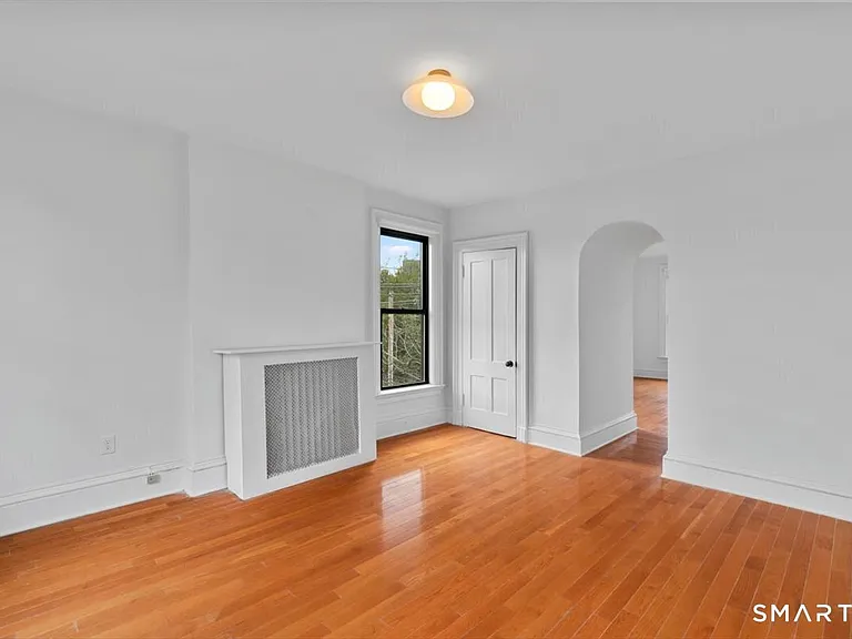 46 Trumbull St #3 — Photo 12