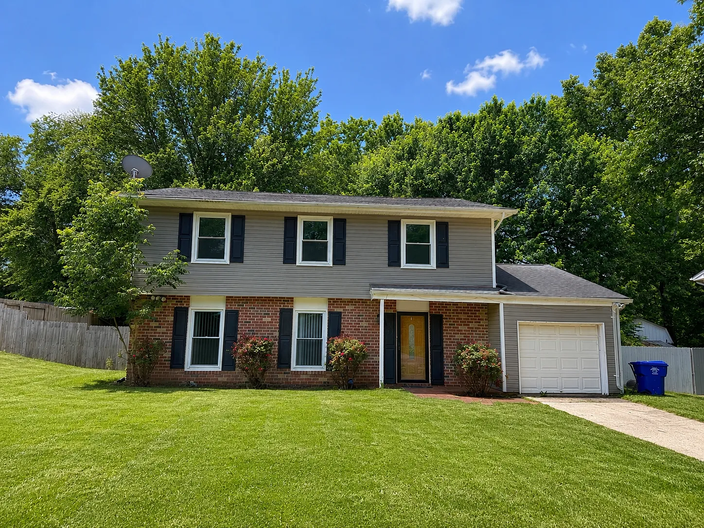 2063 Red Spruce Ct — Photo 1