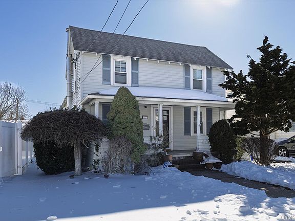 5th image of 982 Adams Street