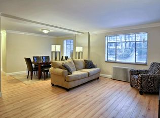 5570 Hampton St APT 8, Pittsburgh, PA 15206