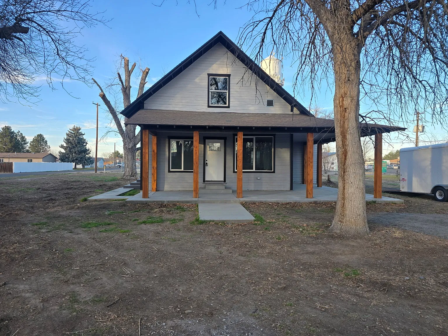 4 bed, 1472 sqft, $1,600 — Photo 1