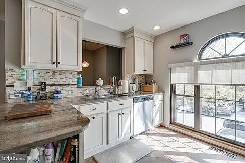 Building Photo - 3003 Stoneham Dr