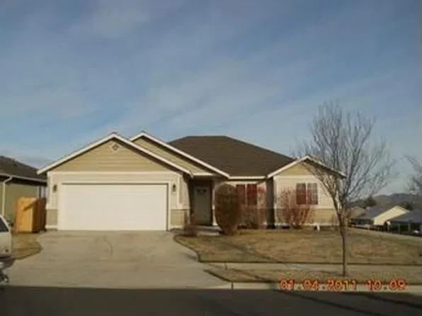 2319 NW Fir Ave, Redmond, OR 97756