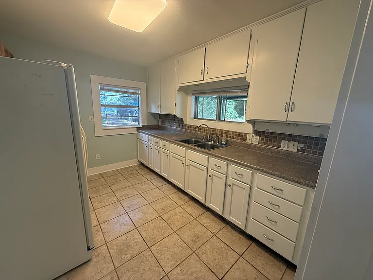 718 Bayou Blvd — Photo 4