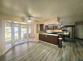 509 Cactus Rd, Gallup, NM 87301