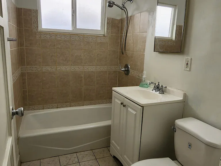1252 S La Jolla Ave #2 — Photo 7