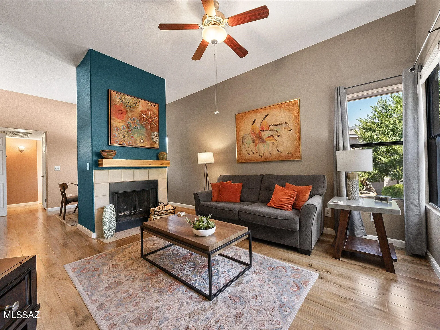 2 bed, 1.0 bath, 818 sqft, $1,700 — Photo 1