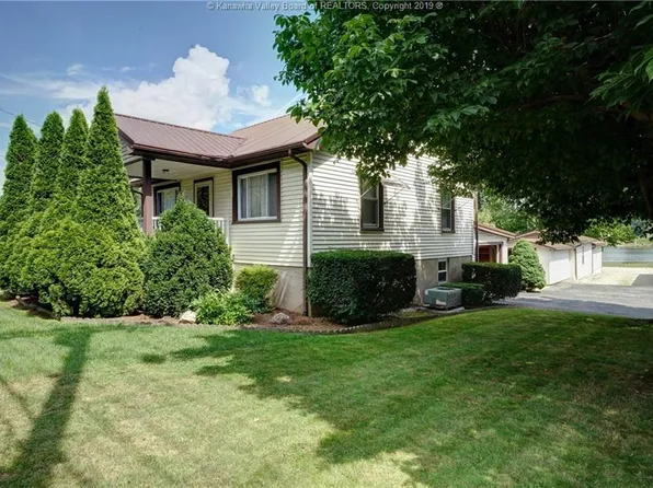 61 Dunbar Ave, Dunbar, WV 25064