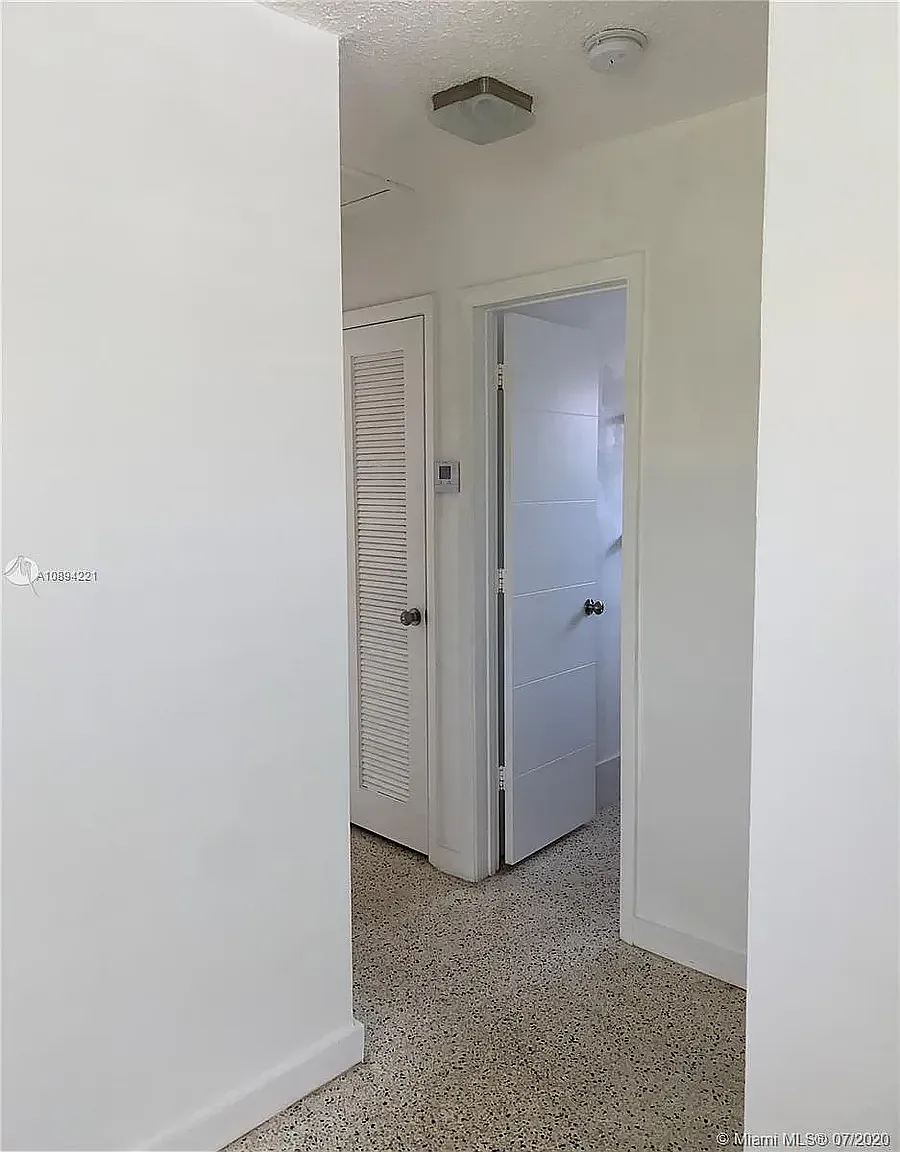 2 bed, 980 sqft, $2,450 — Photo 4