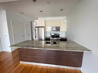 Rented by Tapiro Realty