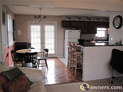 view of the dining area and bar
