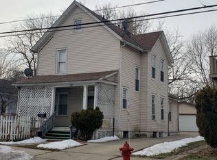 224 N 4th St, Aurora, IL 60505