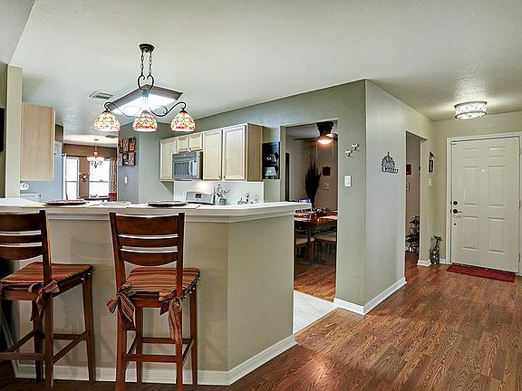 3rd image of 5789 Winding Brook Dr