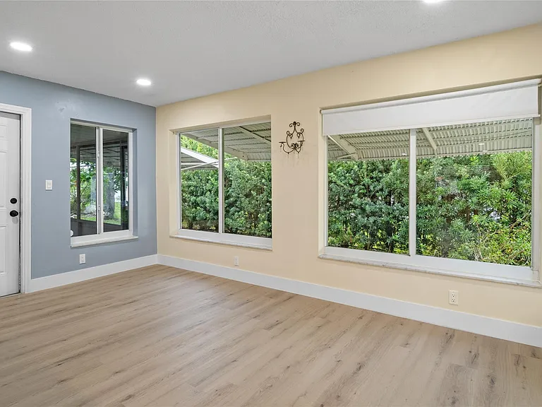 4514 NW 49th Dr — Photo 16
